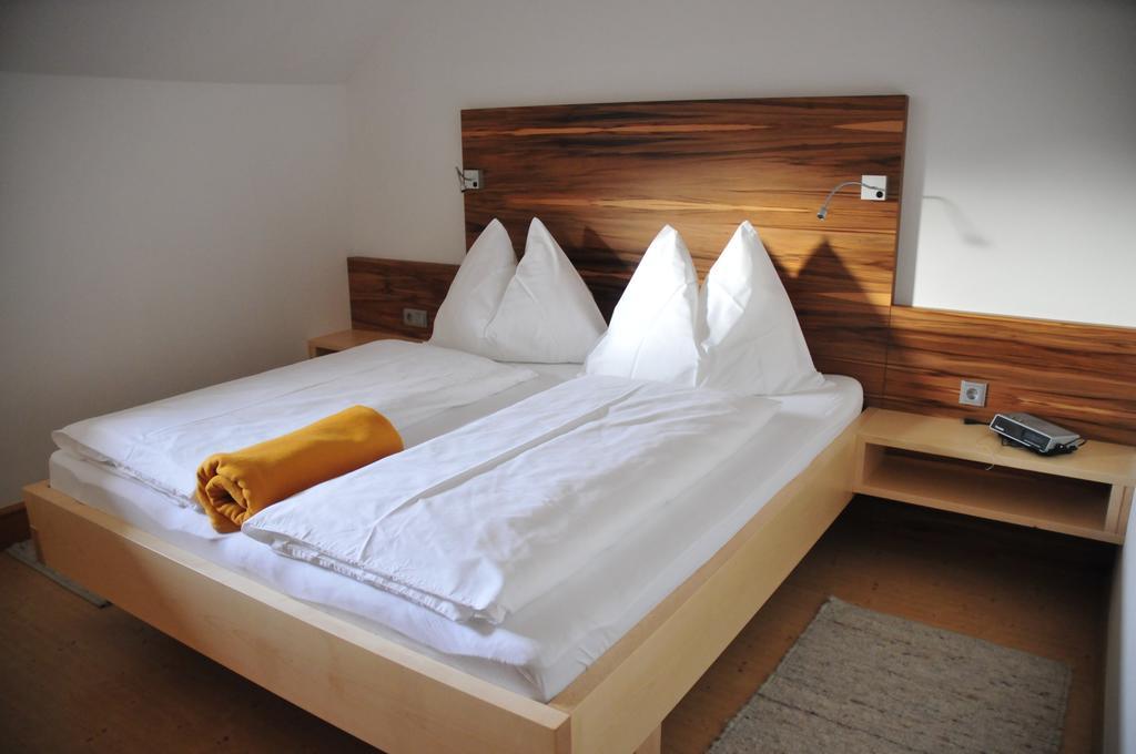 Hotel Gaestehaus Brugger Hermagor-Pressegger See Esterno foto
